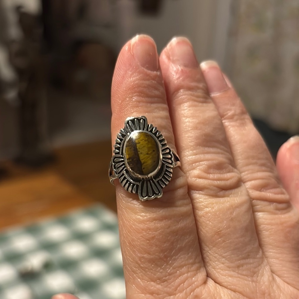 Tiger Eye Sterling Silver Ring - Picture 4 of 4